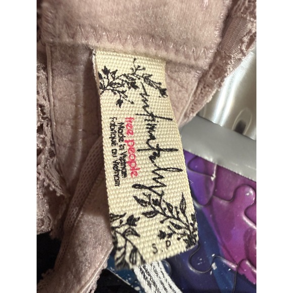 Intimately Free People Galloon Lace Halter Bralette Mauve Pink Small OB401941 - Picture 3 of 4
